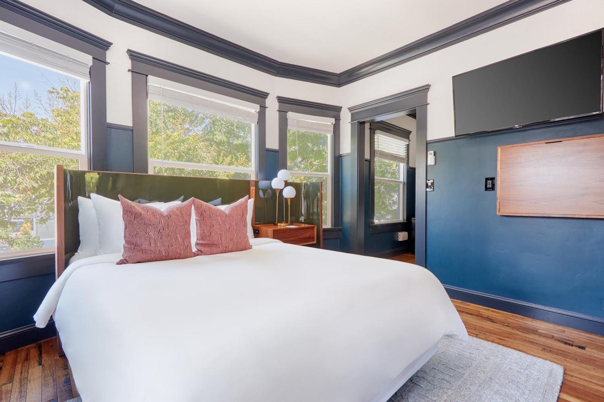 The Davis Downtown Hotel 3*